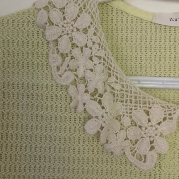 Vintage Victorian style blouse in lime green XS - Picture 2 of 5